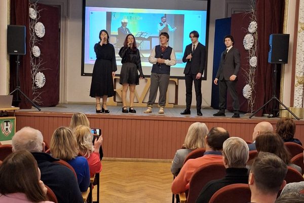 02d2ed82-f12d-48e1-921b-f9bdd8831943