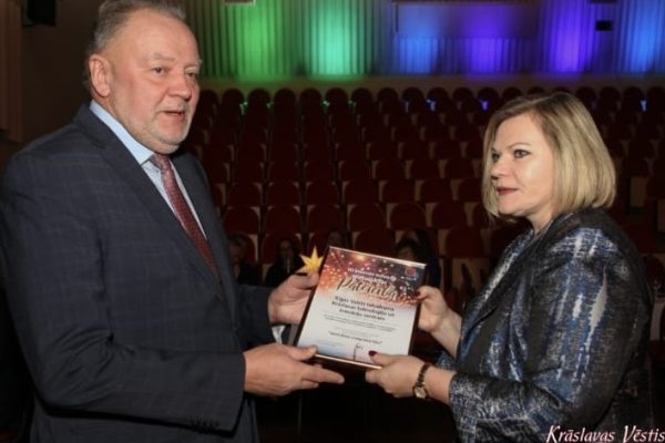 14673b53-2bd8-4417-b777-8fb21c00c41d