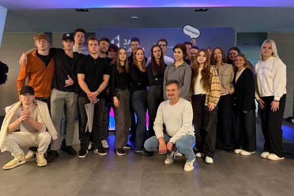 48fb82bc-9b16-4f77-b313-dbdeb2b6e045 48fb82bc-9b16-4f77-b313-dbdeb2b6e045