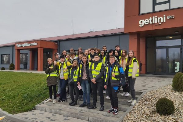 4bdea37a-a141-4f5d-8487-a8b5c79a26c4