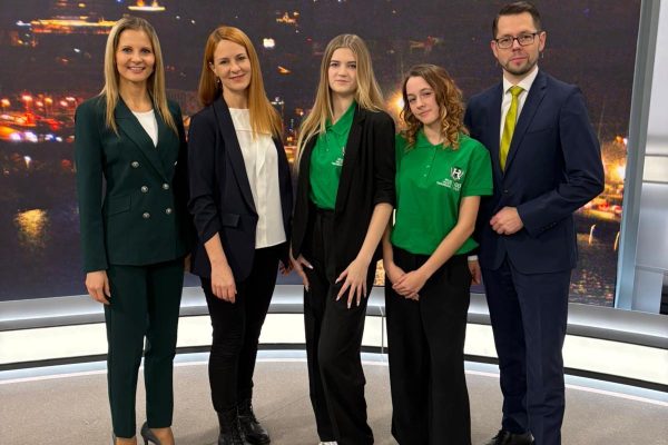 f4f2984b-f9ce-48ad-b5d0-2525f0aec8c2 f4f2984b-f9ce-48ad-b5d0-2525f0aec8c2