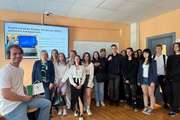 f589e114-0284-48b6-b67e-29481fc8e29b f589e114-0284-48b6-b67e-29481fc8e29b